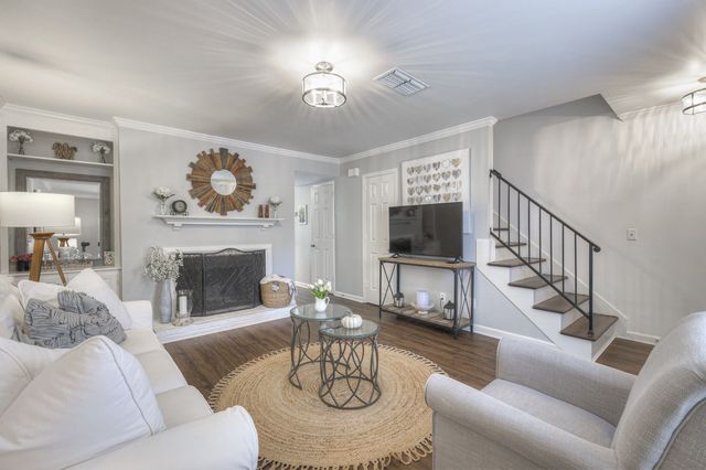 $359,000 | 504 Brentwood Pointe | Brentwood Pointe