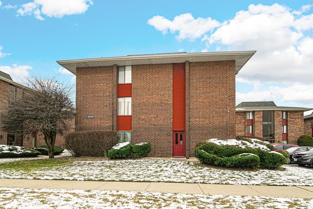 $1,795 | 15830 Terrace Drive, Unit RO3 | Oak Forest