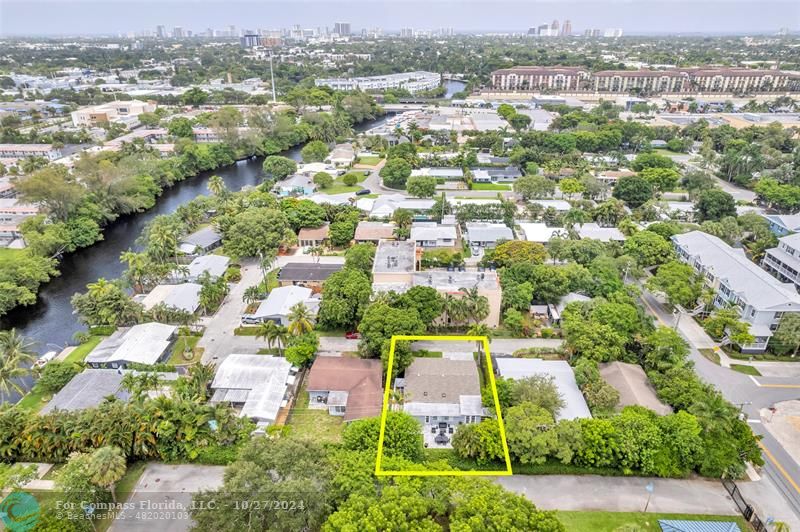 Aerial view of home with view toward Fort Lauderdale Beach