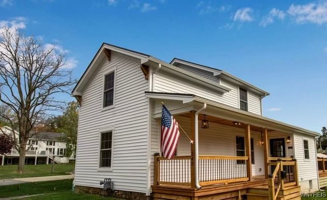 $2,000 | 240 Niagara Street | Lewiston Village