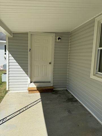 $1,400 | 1535 Lockertsville Road, Unit 2