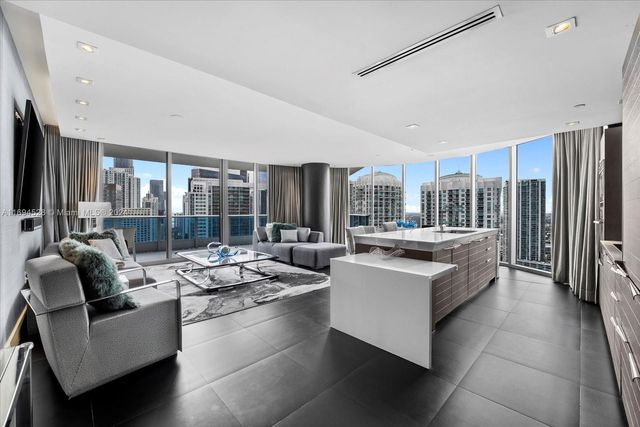 $1,150,000 | 200 Biscayne Blvd Way, Unit 3602 | Downtown Miami