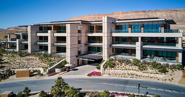 $8,500,000 | 11665 Smt Clb Drive, Unit 305 | Summit