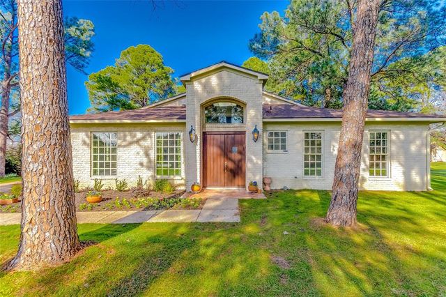 $875,000 | 251 Waketon Road | Double Oak