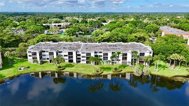 $385,000 | 16401 Golf Club Road, Unit 305 | Bonaventure