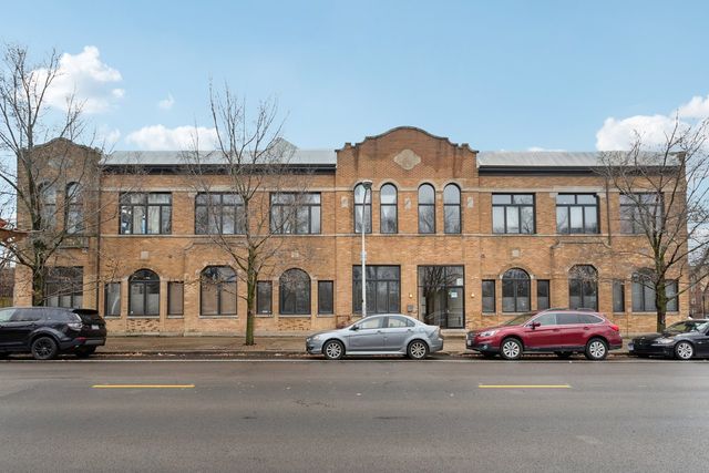 $270,000 | 7377 North Rogers Avenue, Unit 202 | East Rogers Park