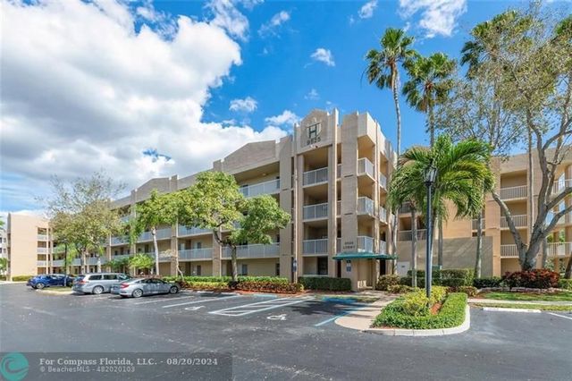 $1,975 | 9525 Weldon Circle, Unit H311 | Westwood