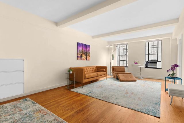 $4,000 | 353 West 56th Street, Unit 3H | Hell's Kitchen