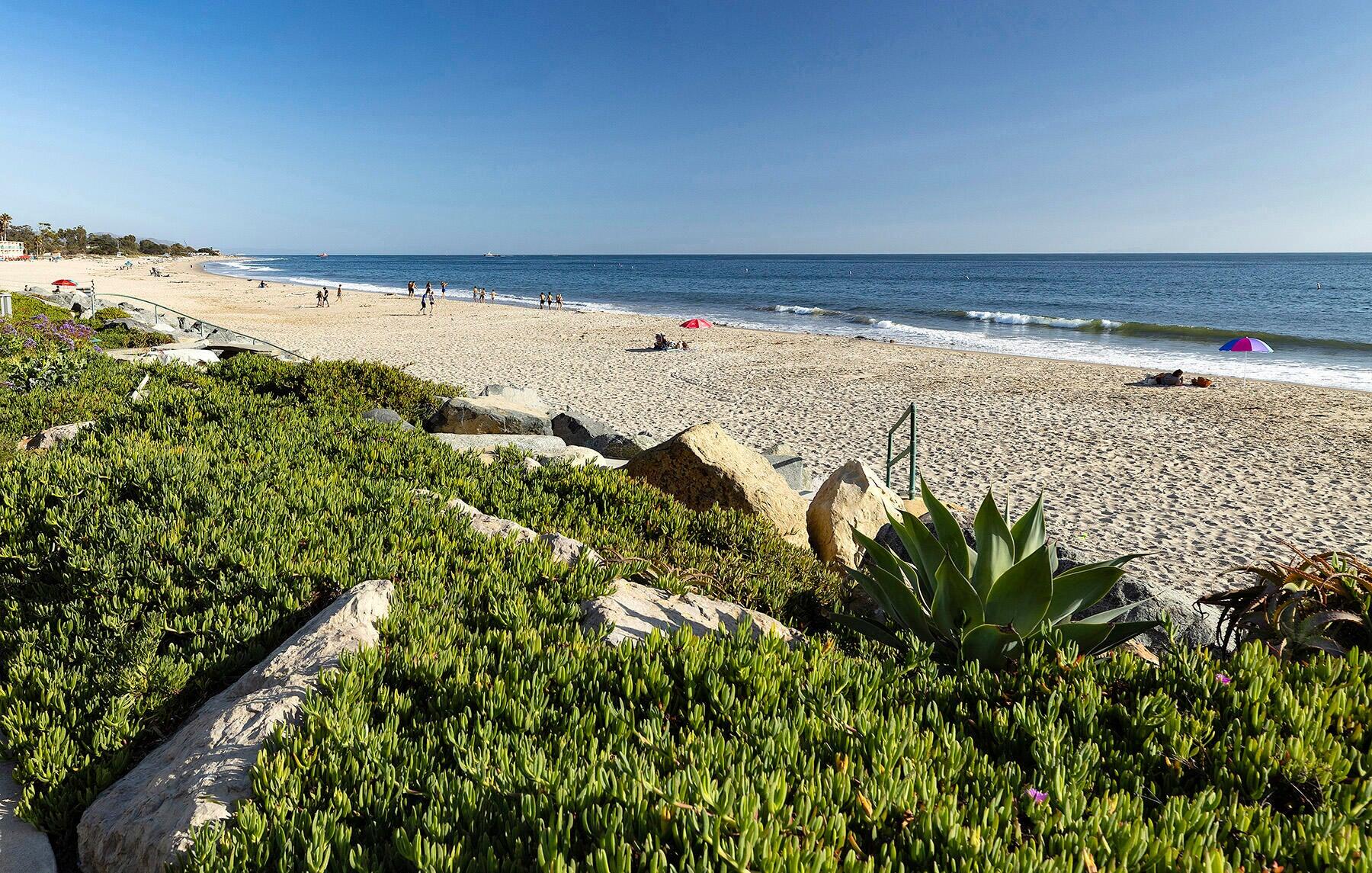 Sandyland Cove beach