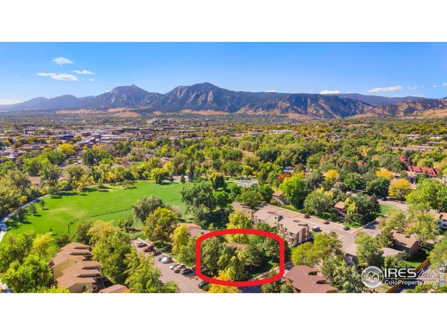 $1,950,000 | 3600 Hayden Place | Glenwood Grove-North Iris