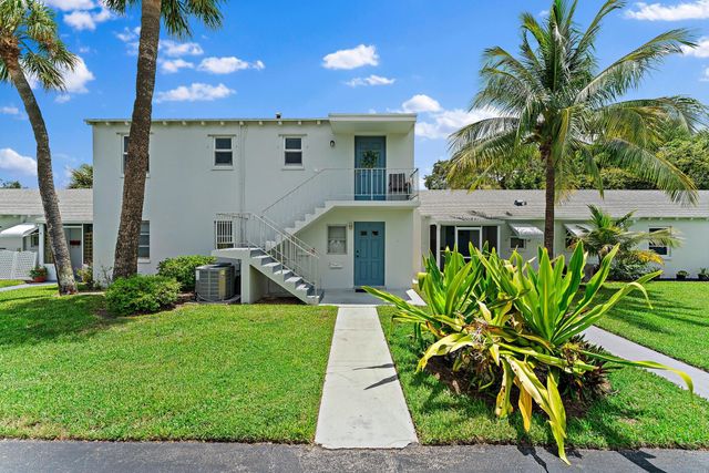 $234,500 | 10128 Meridian Way North, Unit 5 | Palm Beach Gardens