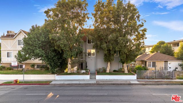 $2,600,000 | 7407 Haskell Avenue | Lake Balboa