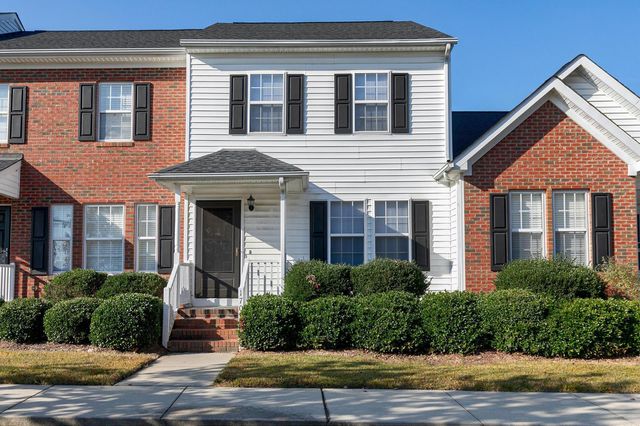 $1,550 | 1709 Stroll Circle | Sandy Springs Townhomes