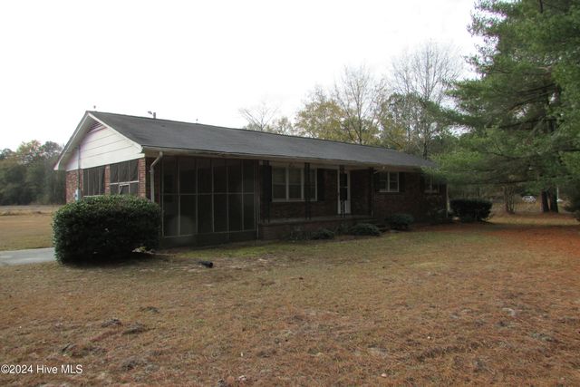 $400,000 | 8401 Boykin Bridge Road | McDaniels Township - Sampson County