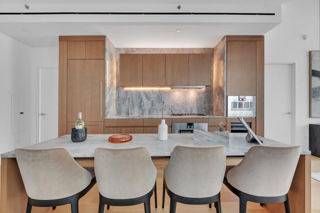 $1,700,000 | 611 West 56th Street, Unit 5E | Hell's Kitchen