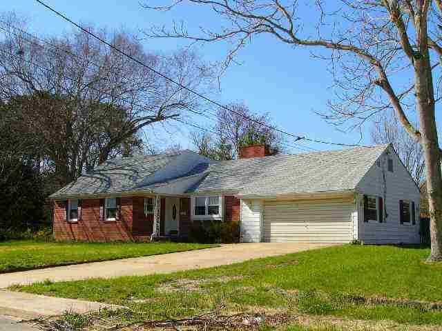 $159,900 | 1812 Macavoy Terrace | Millville