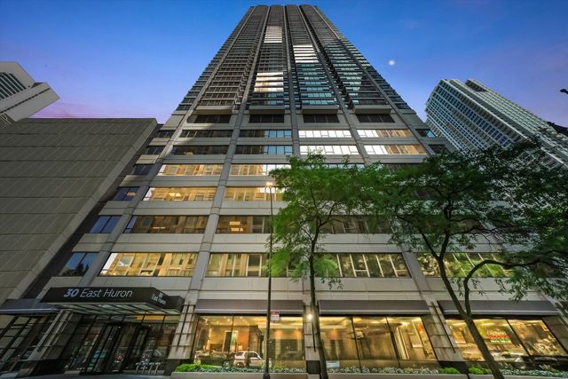 $2,500 | 30 East Huron Street, Unit 5410 | River North