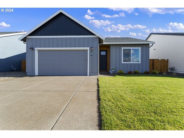 $479,900 | 5424 49th Avenue Northeast | Salem