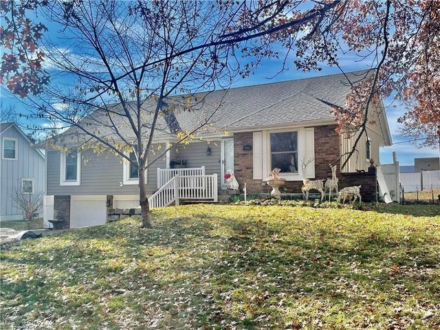 $297,000 | 805 Northwest 19 Street | Blue Springs