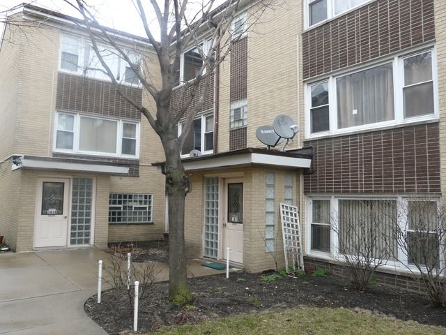 $125,000 | 3838 West 47th Street, Unit 1F | Archer Heights