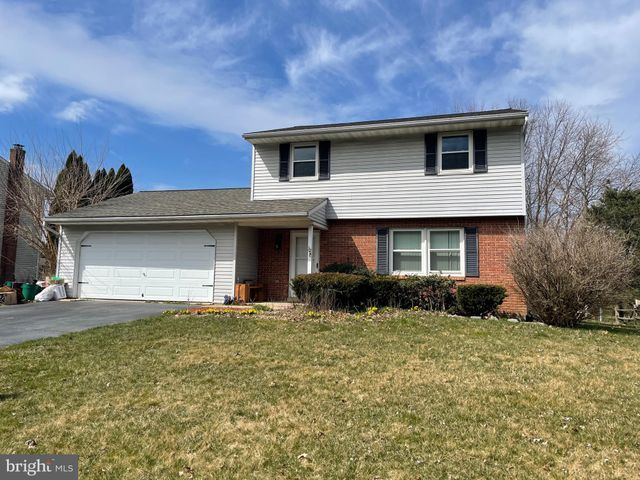 $1,995 | 962 Pinetree Way | East Hempfield Township - Lancaster County