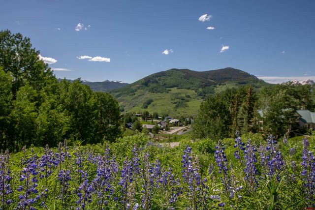 $695,000 | 92 Anthracite Drive | Mount Crested Butte