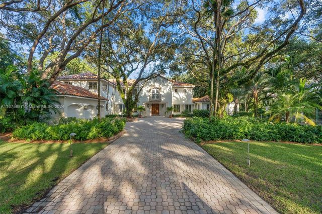 $8,500,000 | 10985 Old Cutler Road | Coral Gables