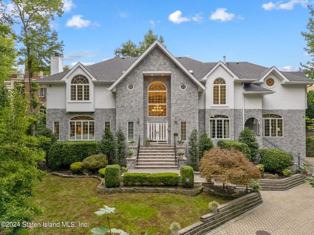 $3,750,000 | 55 Whitlock Avenue | Todt Hill