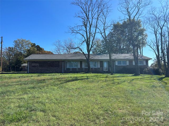 $445,000 | 20402 Norton Road | Endy Township - Stanly County