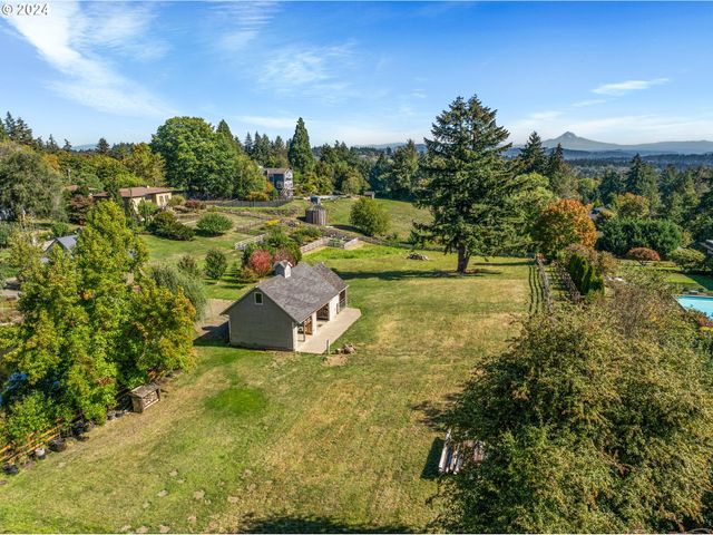 $1,800,000 | 1270 Englewood Drive | Arnold Creek