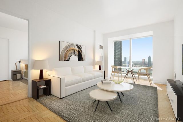 $7,250 | 845 United Nations Plaza, Unit 25B | Midtown East