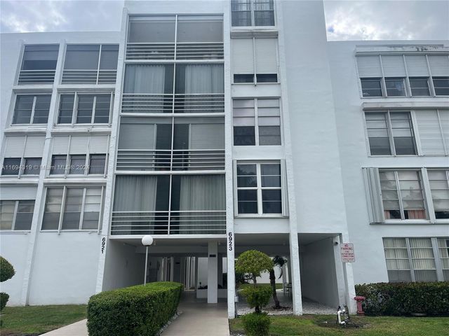 $182,000 | 6923 Cypress Road, Unit C25 | Plantation Drive