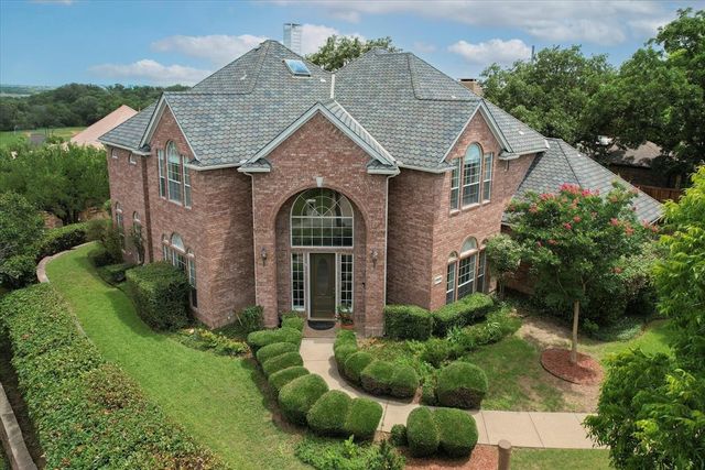 $750,000 | 2317 Stone Bridge Drive | North Arlington