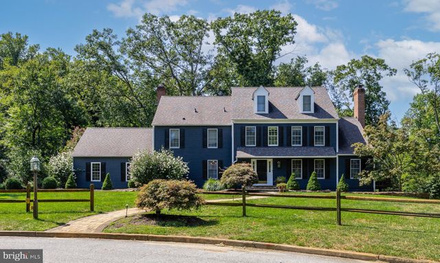 $1,325,000 | 6 Cove Court | Moorestown