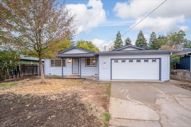 $319,000 | 2555 Wilson Avenue | Shasta View