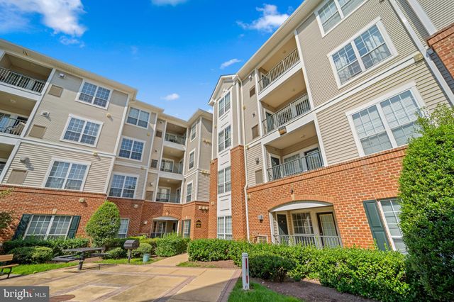 $2,550 | 4860 Eisenhower Avenue, Unit 391 | Exchange at Van Dorn Condominiums