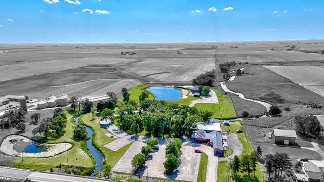 $890,000 | 3401 North Il Street | Wallace Township - LaSalle County