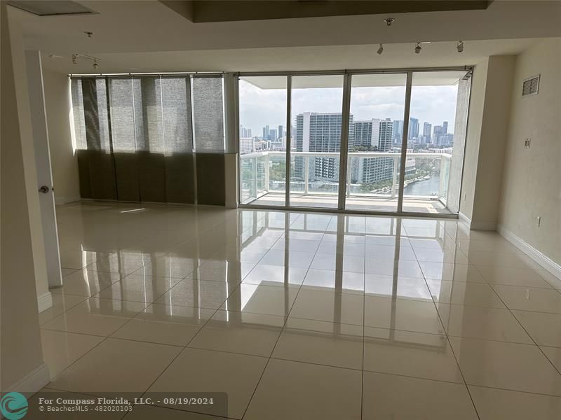 a view of a livingroom with furniture