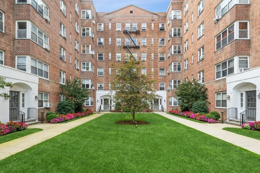 Beautiful Main Courtyard