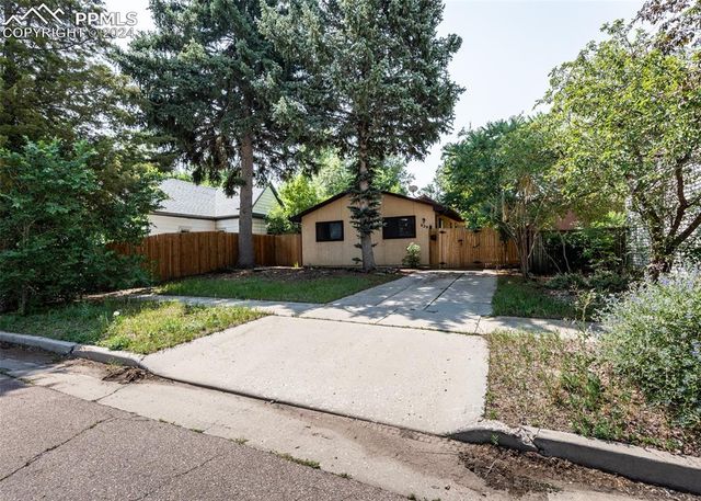 $399,500 | 629 East Monument Street | Shooks Run