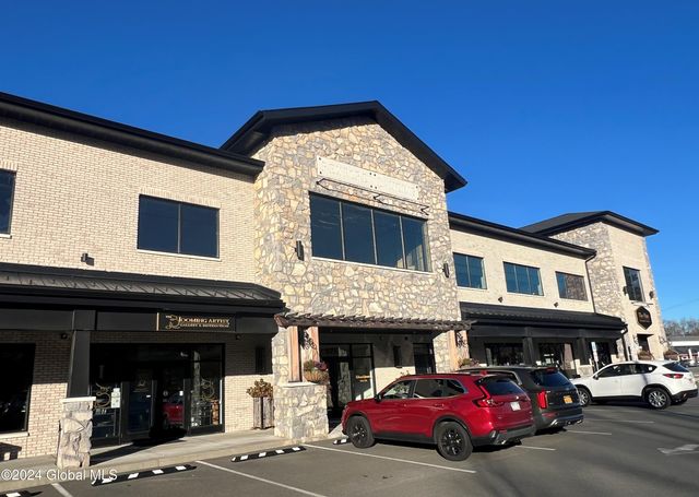 $21 | 675 Grooms Road, Unit 202 | Clifton Park