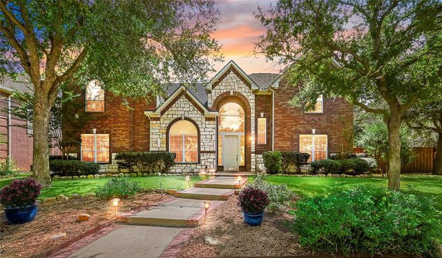 $725,000 | 4236 Crestfield Drive | Richardson