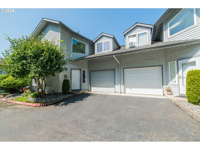 $305,000 | 7509 Northeast Vancouver Mall Drive, Unit B9 | Vanmall