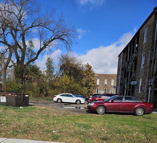 $33,000 | 540 West 65th Street | Englewood