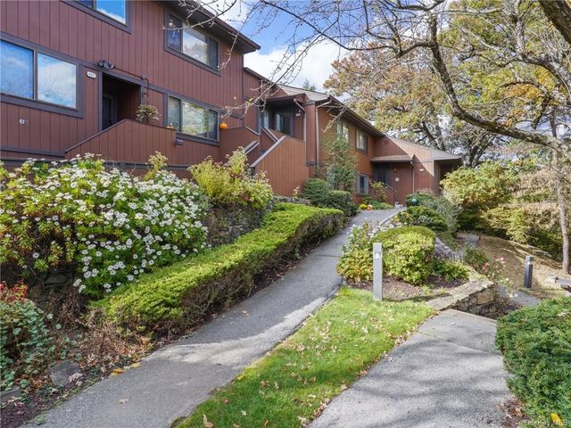 $635,000 | 461 Martling Avenue, Unit 461 | Tarrytown