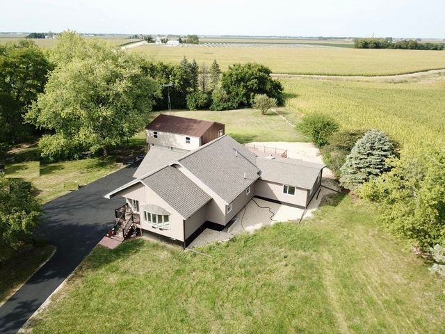 $399,000 | 10840 Highway 47 | Goodfarm Township - Grundy County