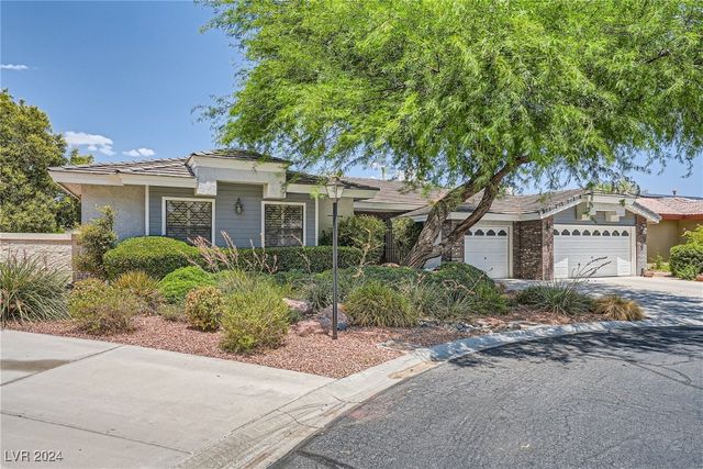 $739,900 | 7456 Ute Meadows Circle | Lone Mountain