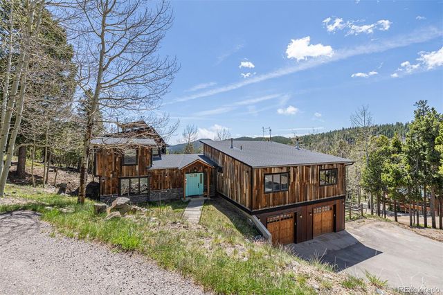 $930,000 | 34 Lodgepole Circle | Echo Hills