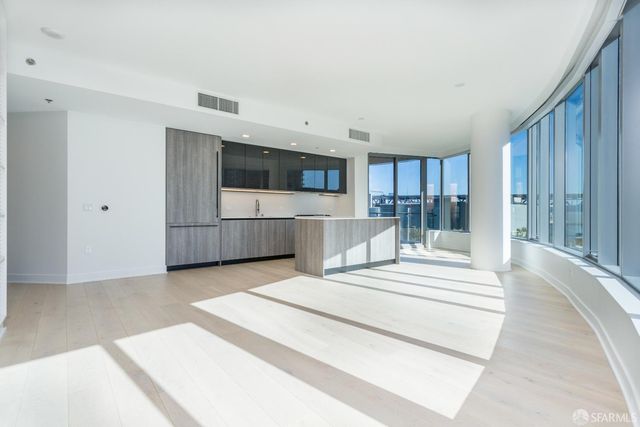 $6,790 | 201 Folsom Street, Unit 11G | South Beach