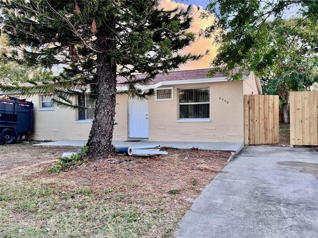 $395,000 | 6940 82nd Avenue North | Pinellas Park